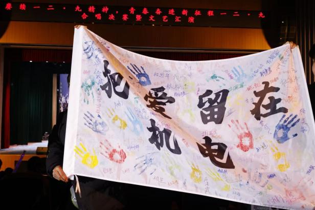 493129652000f61ca74289e4bb6ef8d8