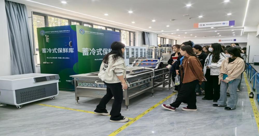 ebfdb619f7f814c853d399525a0df132