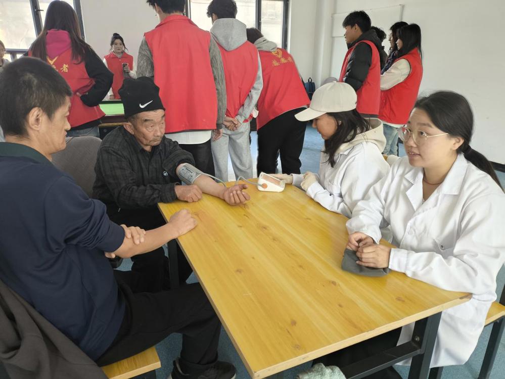 C:/Users/Administrator/Desktop/4.jpg4