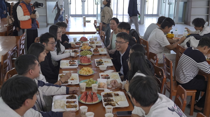 暖心午餐聚共识，师生共解发展题  —— 第六期 “午餐面对面” 活动纪实
