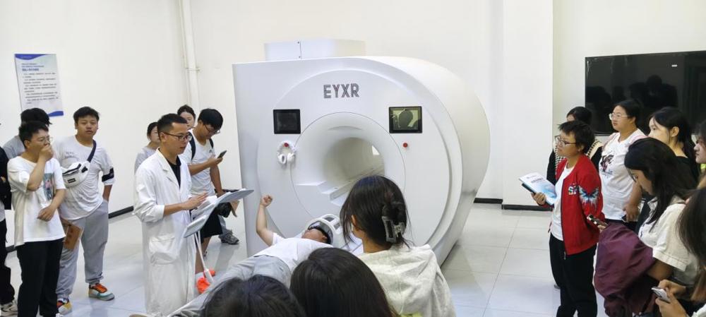 b5775bed4cf841e1eed382ab3e3d6915